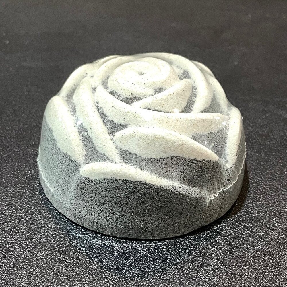 Anjou Bath Bomb Express your love Black Rose 3.5oz New Sealed